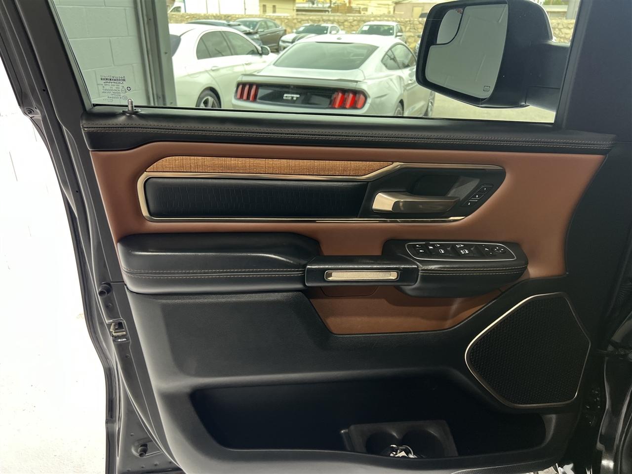 RAM 1500 Longhorn Crew Cab SWB 4WD 2022
