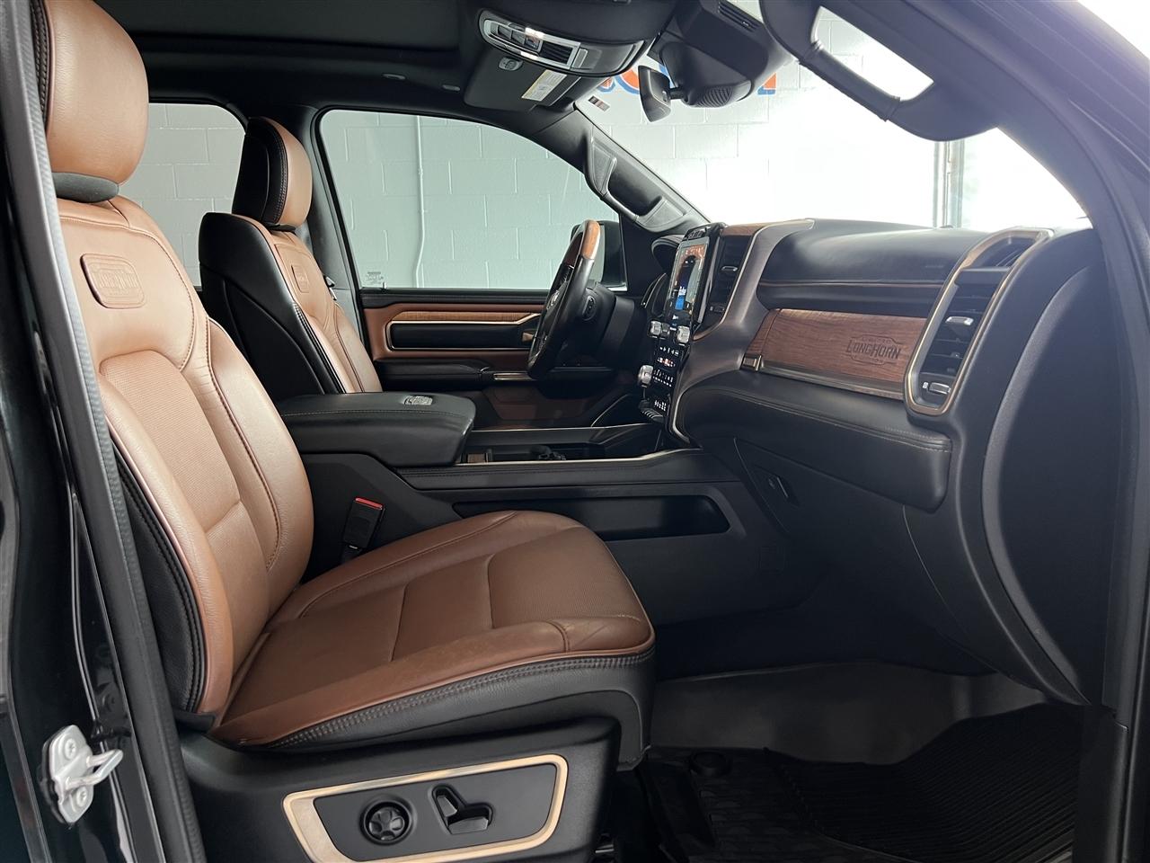 RAM 1500 Longhorn Crew Cab SWB 4WD 2022