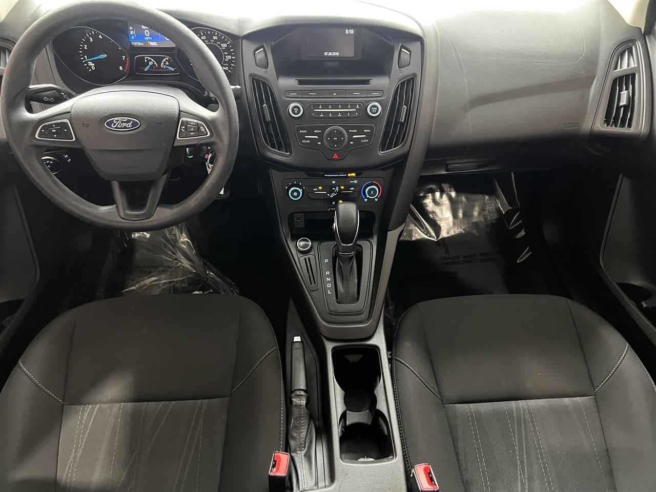 Ford Focus S Sedan 2016