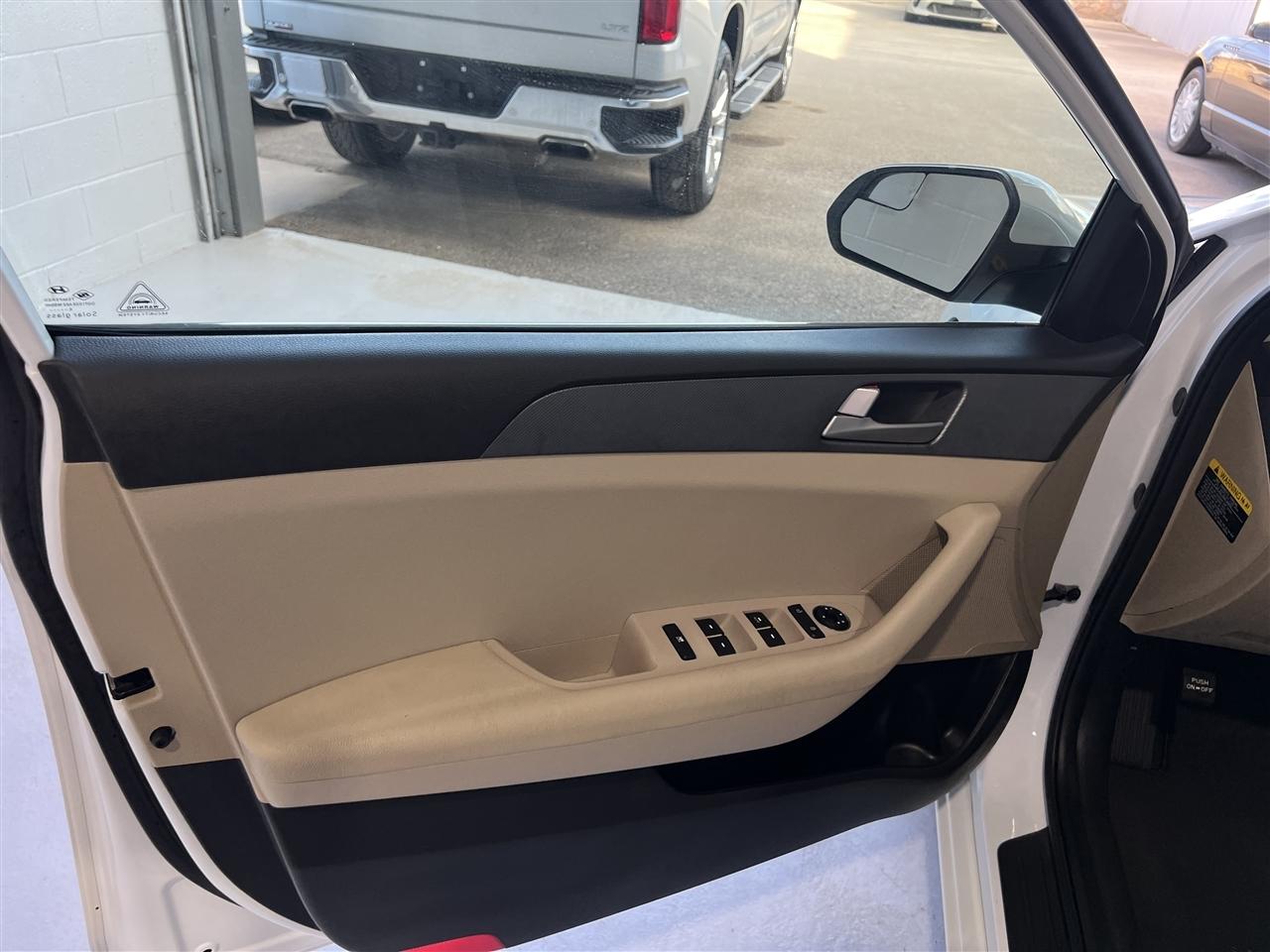 Hyundai Sonata SE 2017