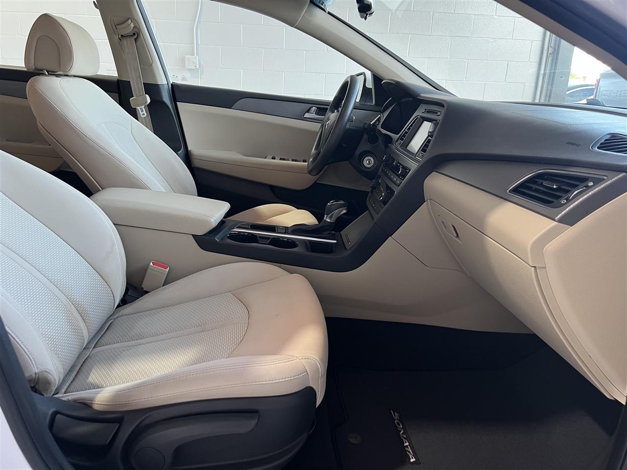 Hyundai Sonata SE 2017