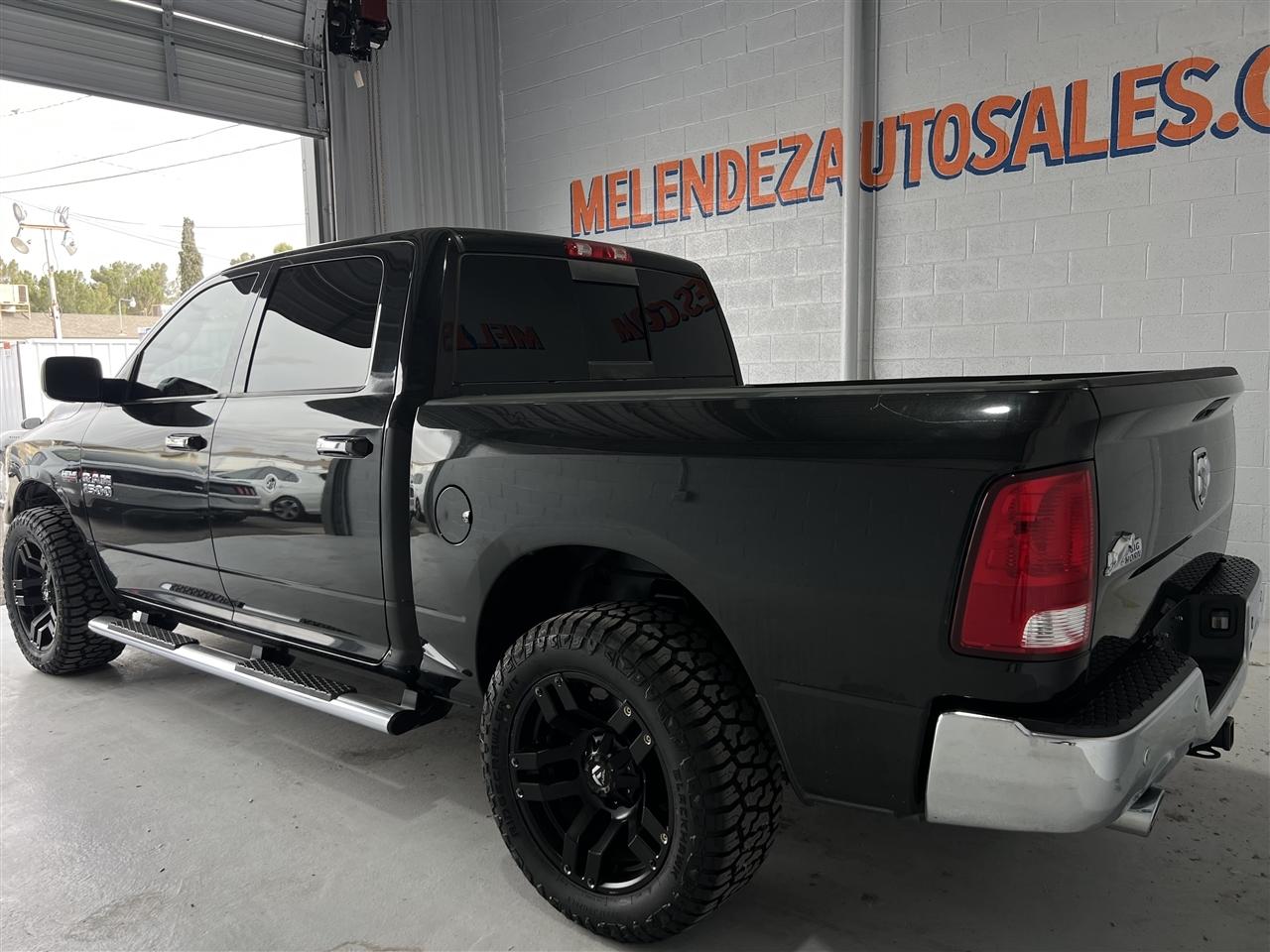 RAM 1500 SLT Crew Cab SWB 2WD 2017