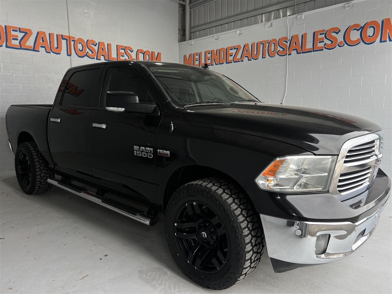 RAM 1500 SLT Crew Cab SWB 2WD 2017