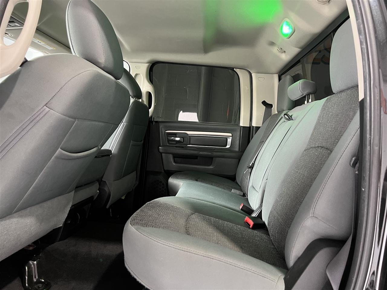 RAM 1500 SLT Crew Cab SWB 2WD 2017