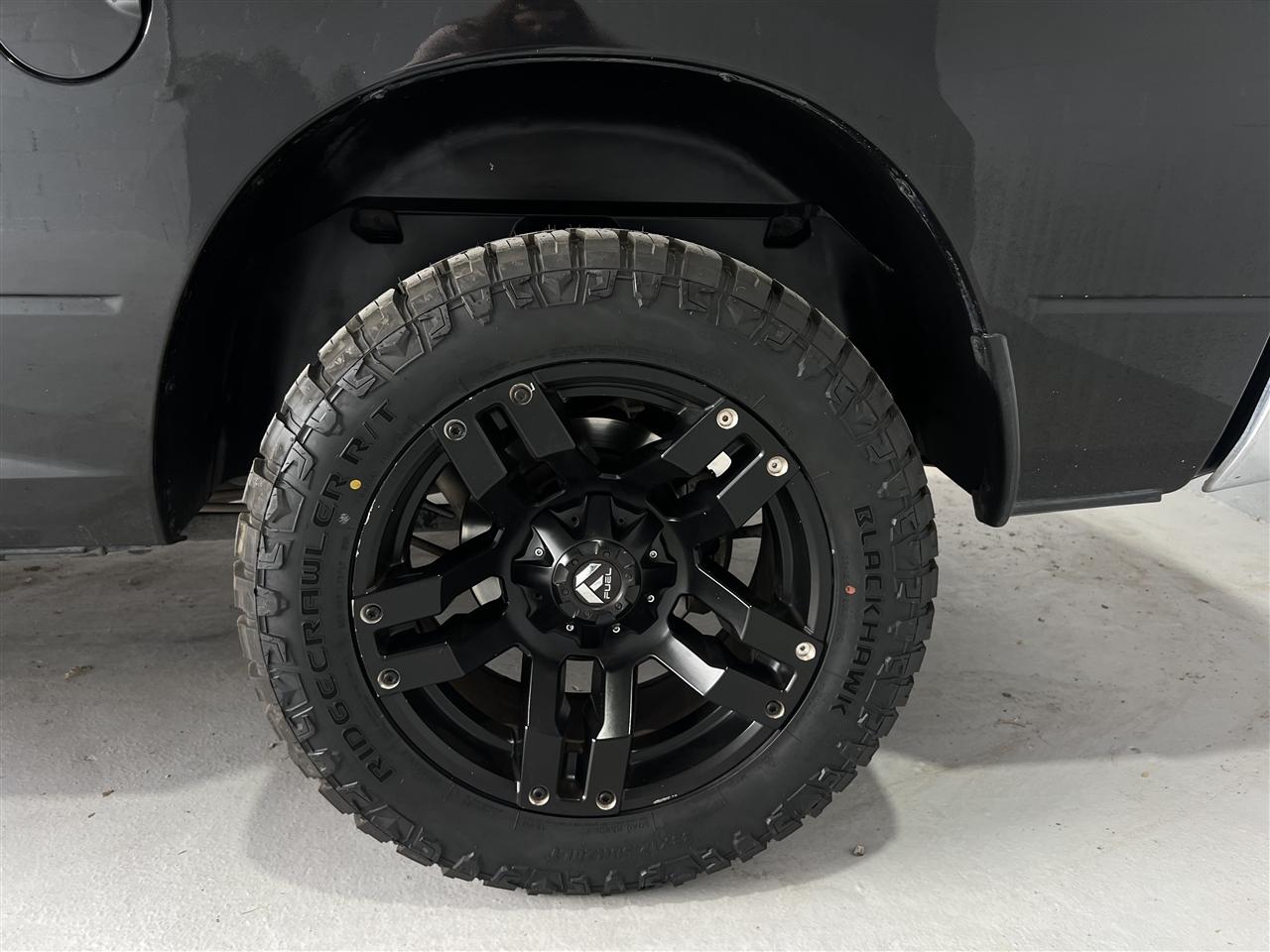 RAM 1500 SLT Crew Cab SWB 2WD 2017