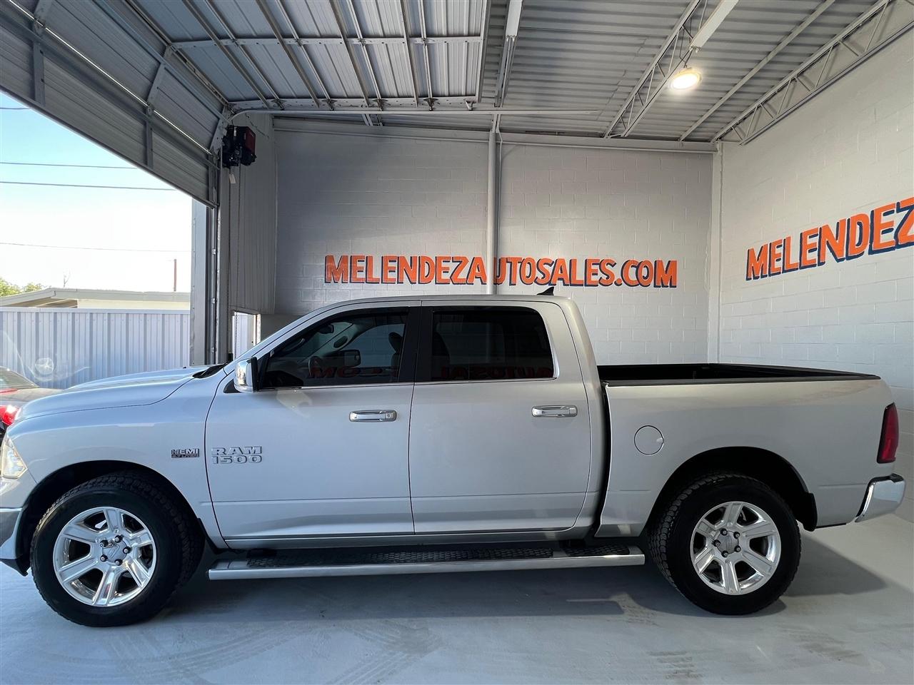 RAM 1500 SLT Crew Cab SWB 4WD 2018