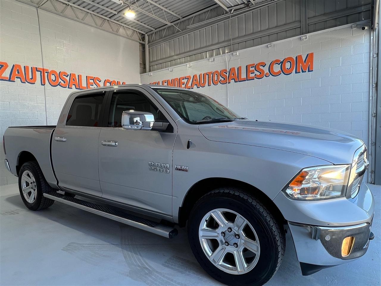 RAM 1500 SLT Crew Cab SWB 4WD 2018