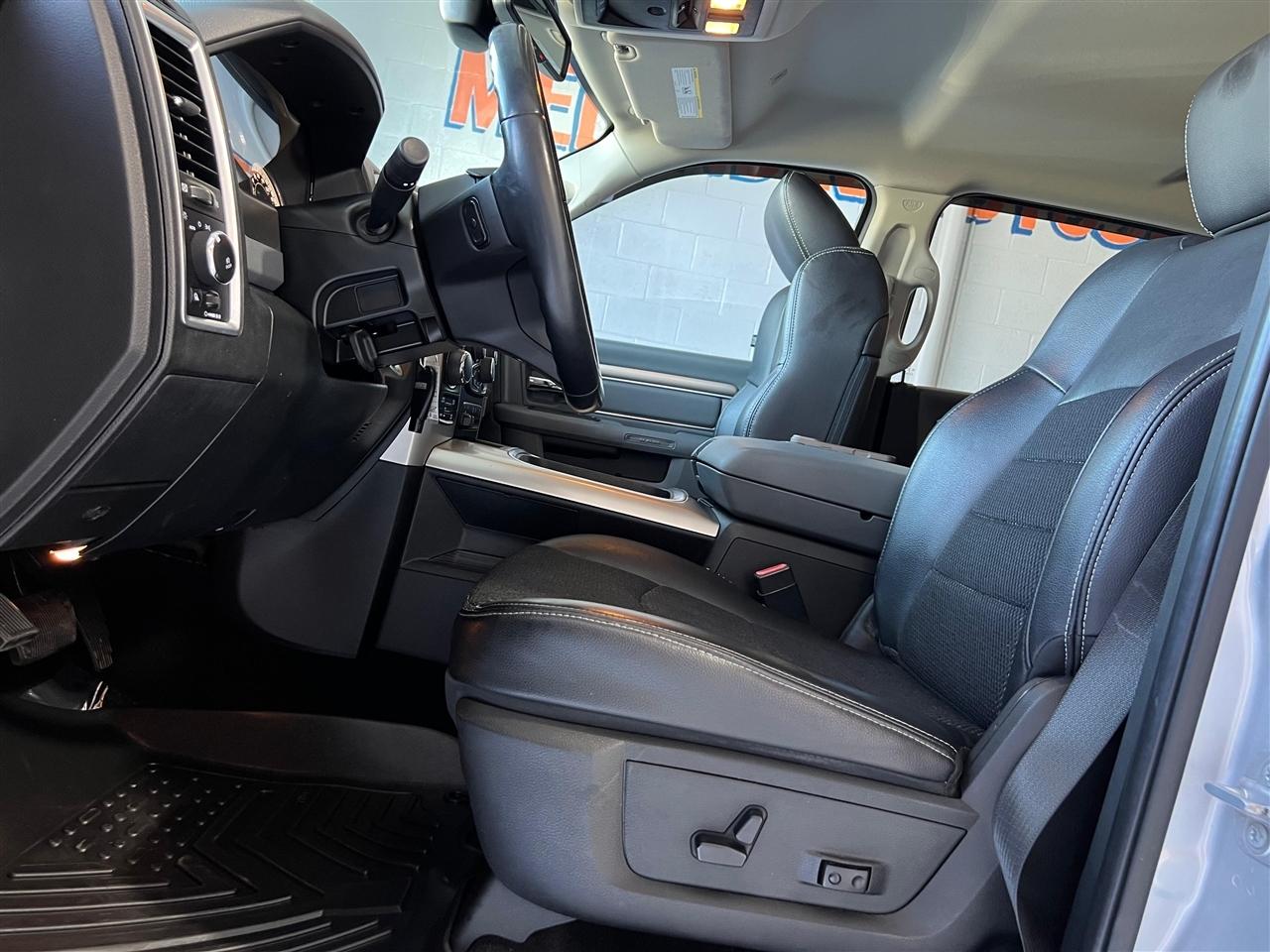 RAM 1500 SLT Crew Cab SWB 4WD 2018