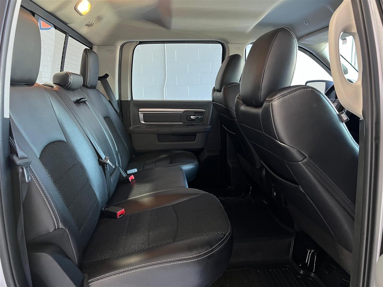 RAM 1500 SLT Crew Cab SWB 4WD 2018