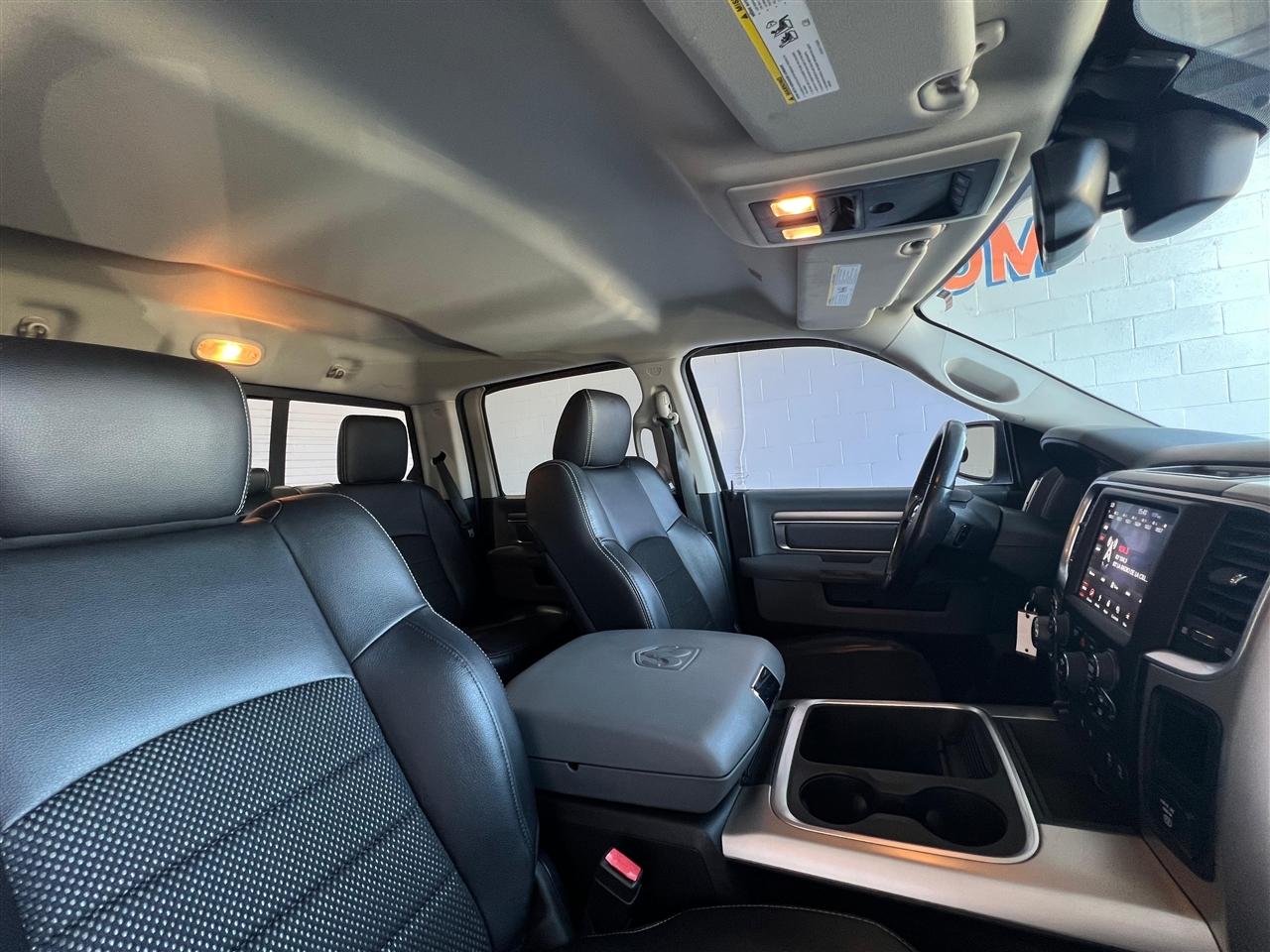 RAM 1500 SLT Crew Cab SWB 4WD 2018