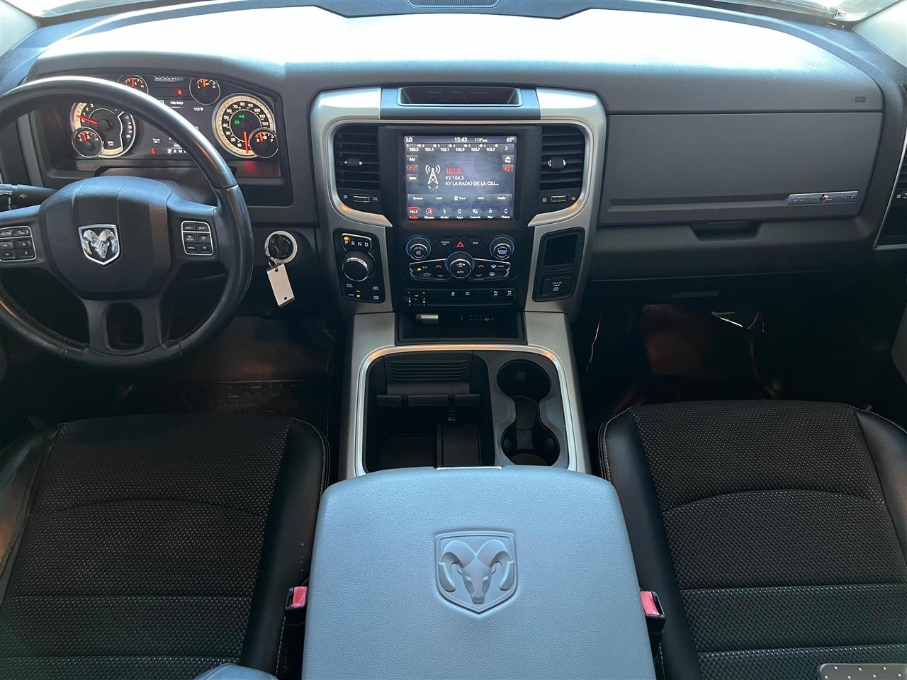 RAM 1500 SLT Crew Cab SWB 4WD 2018