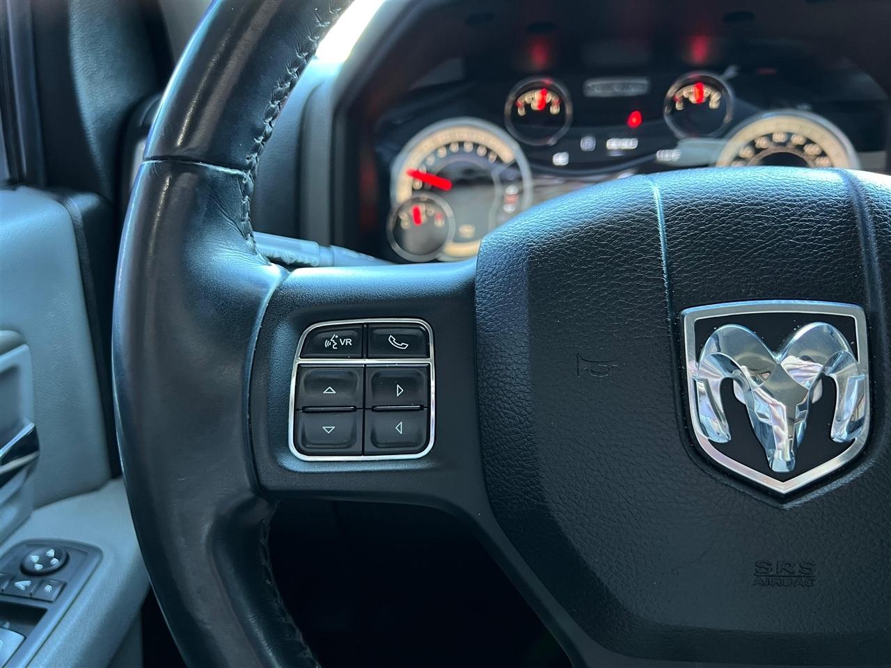 RAM 1500 SLT Crew Cab SWB 4WD 2018