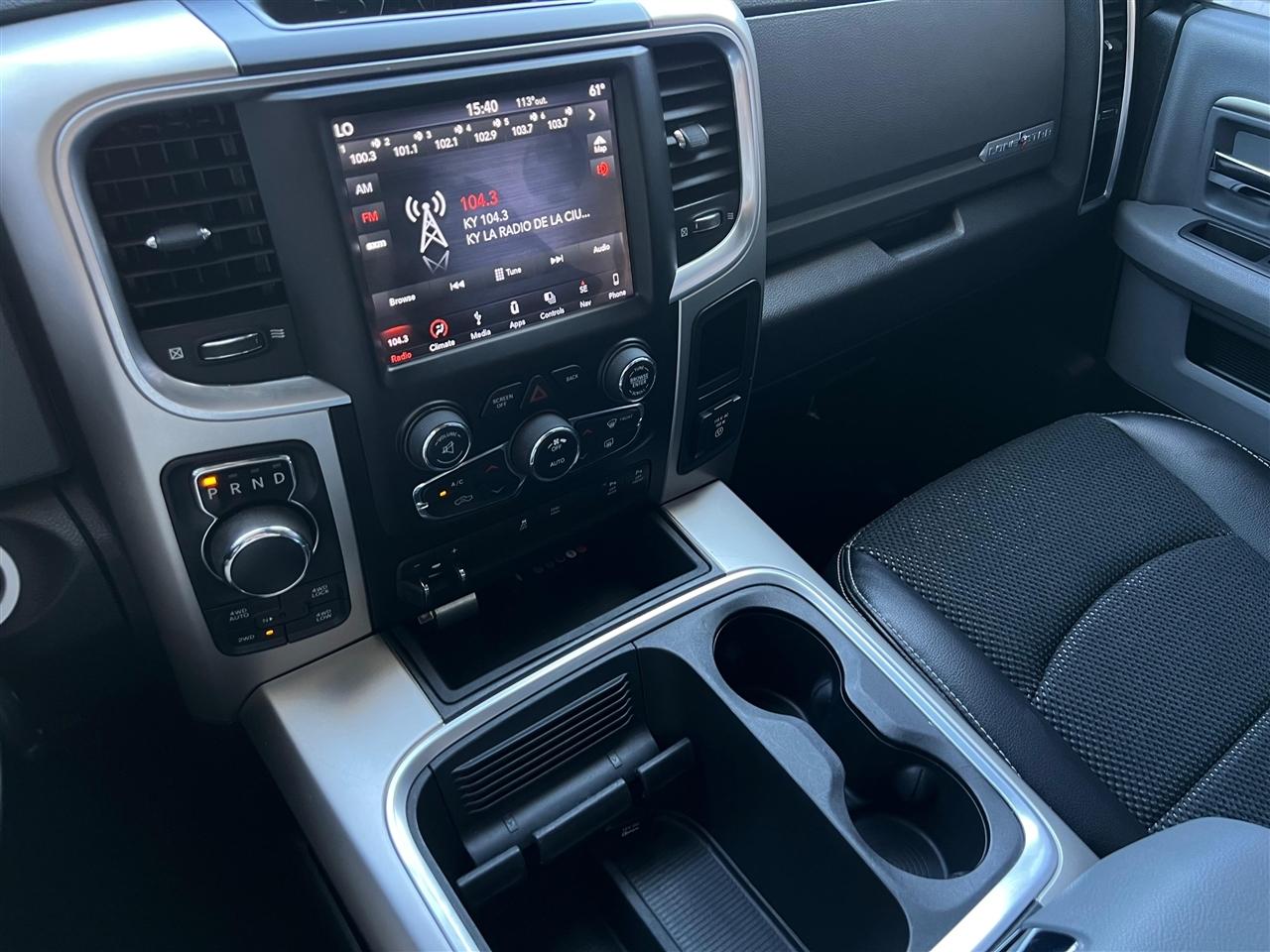 RAM 1500 SLT Crew Cab SWB 4WD 2018