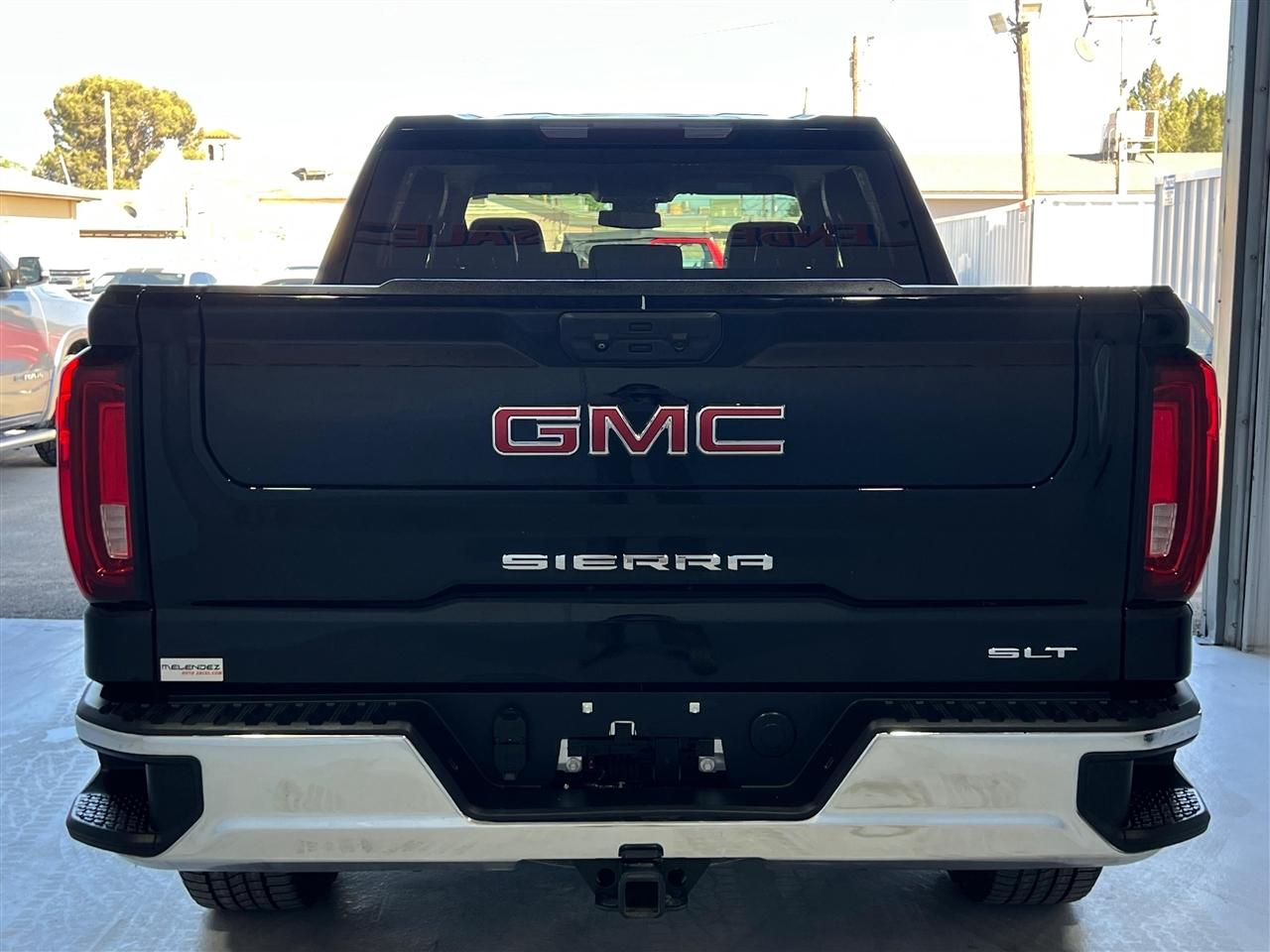 GMC Sierra 1500 SLT Crew Cab 4WD 2022