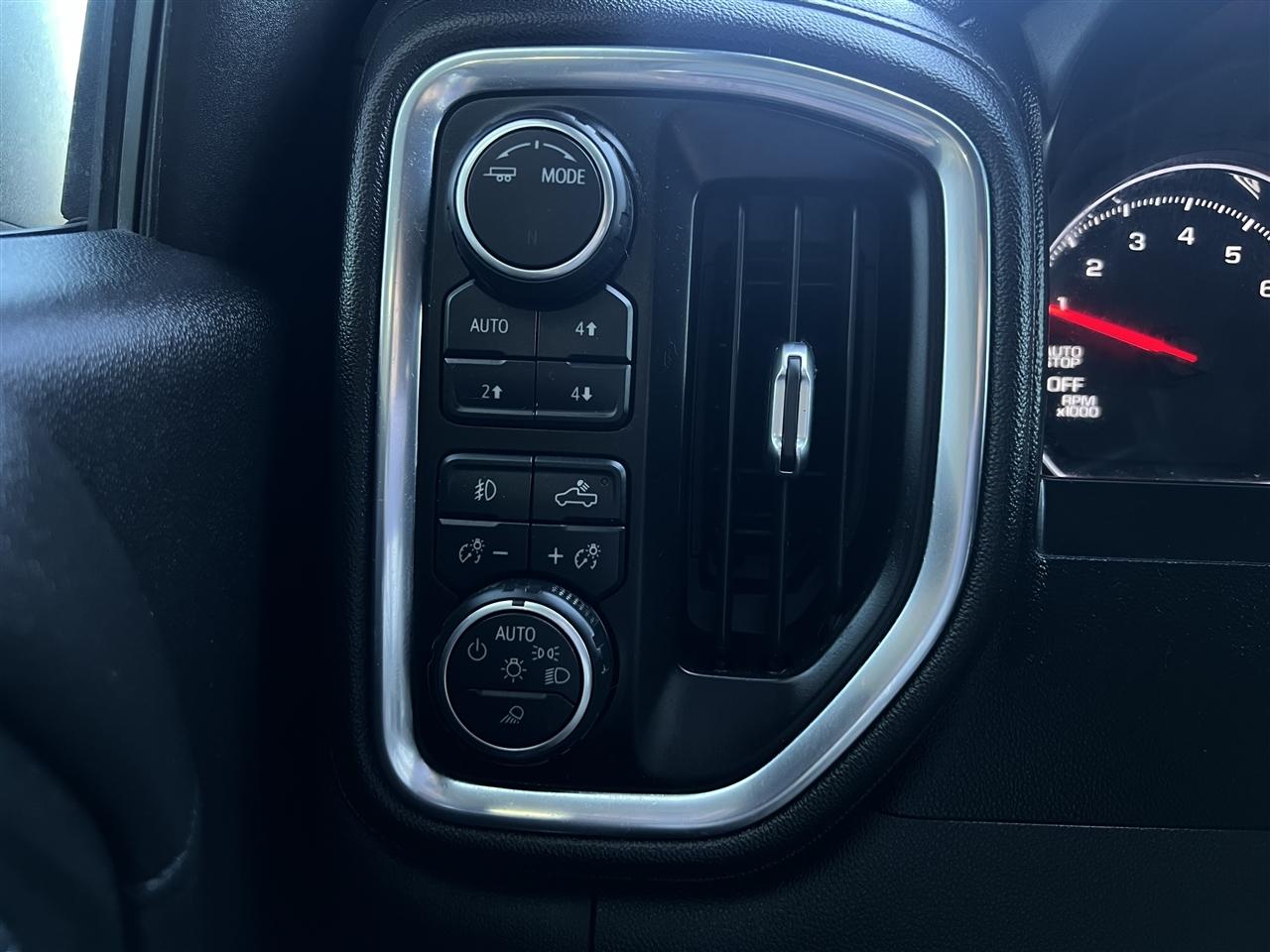 Chevrolet Silverado 1500 LTZ Crew Cab 4WD 2020