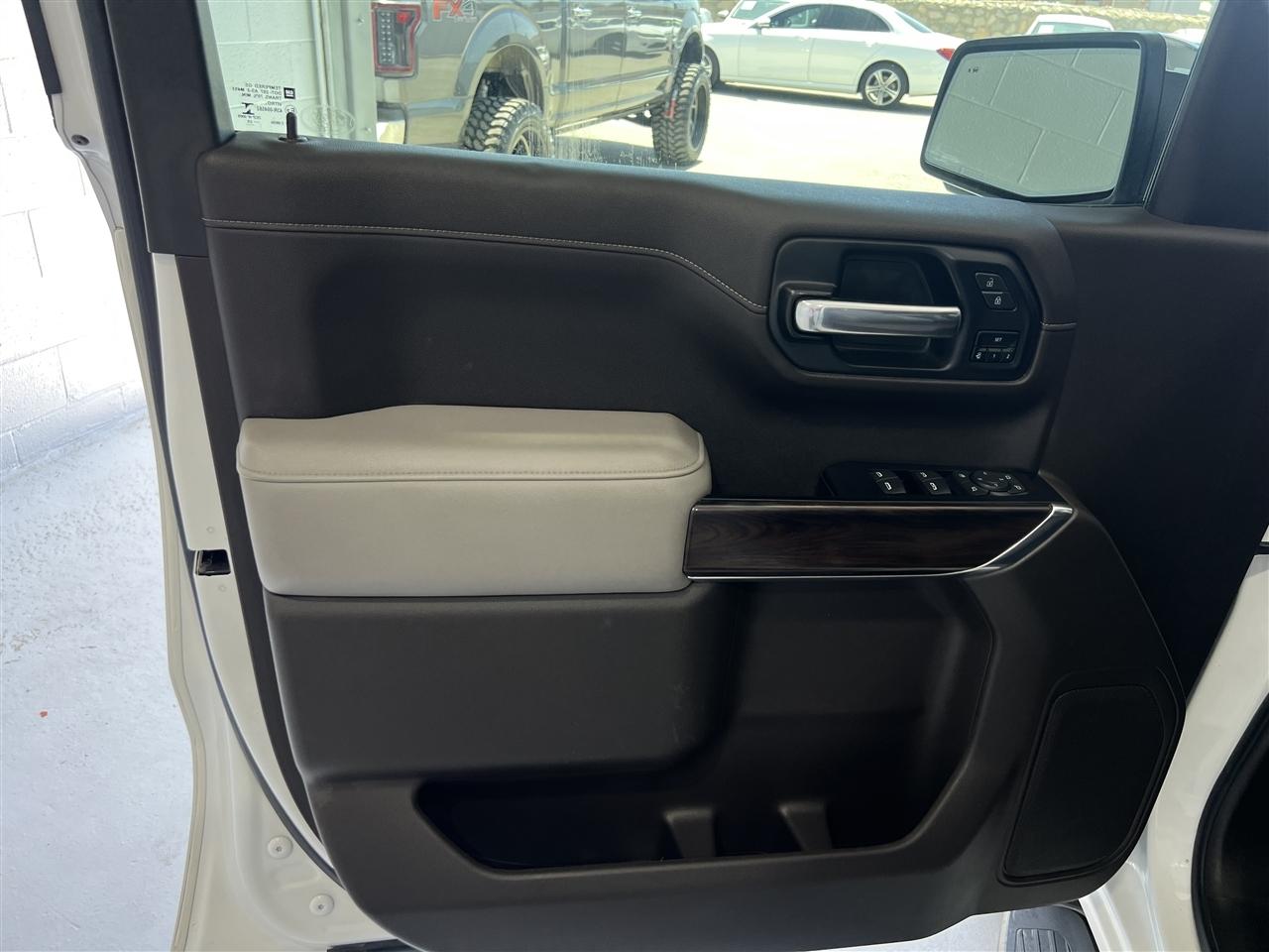 GMC Sierra 1500 SLT Crew Cab Long Box 2WD 2020