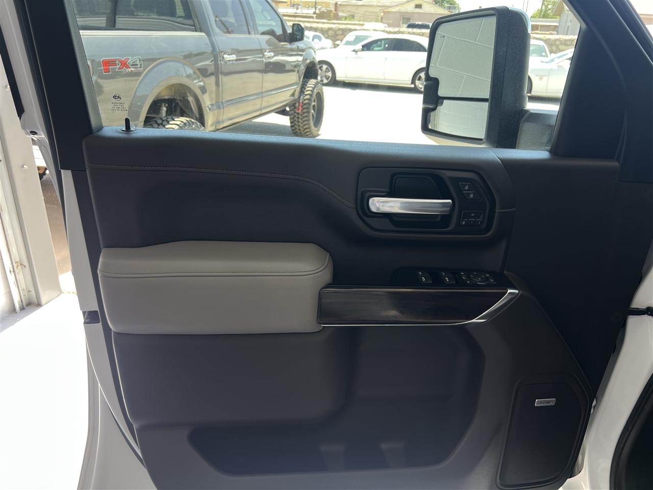 GMC Sierra 2500HD SLT Crew Cab 4WD 2020
