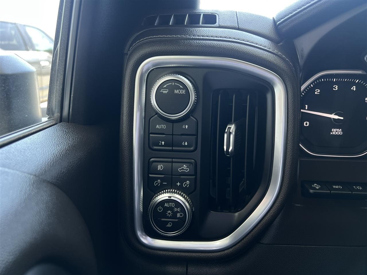 GMC Sierra 2500HD SLT Crew Cab 4WD 2020