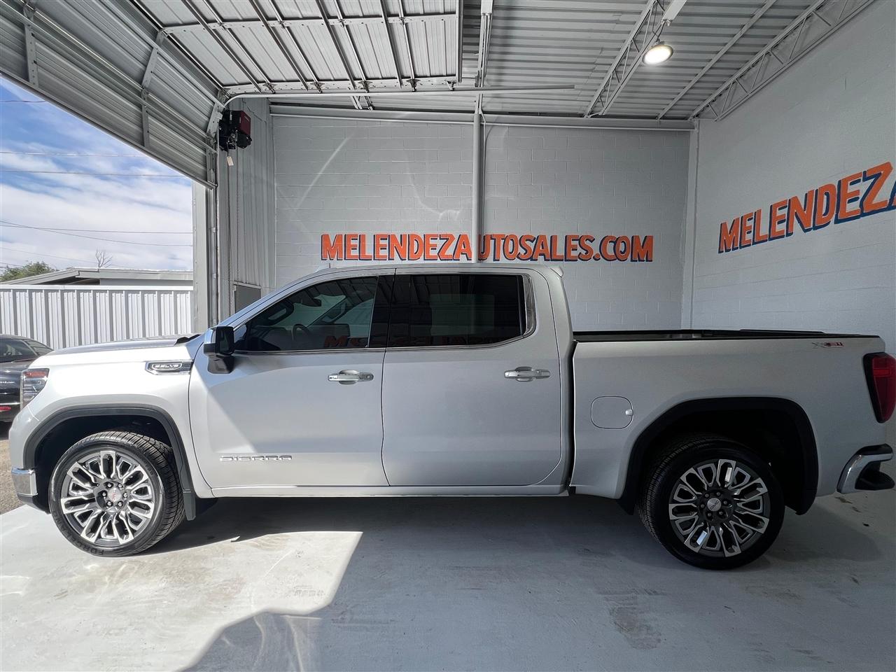 GMC Sierra 1500 SLT Crew Cab 4WD 2022