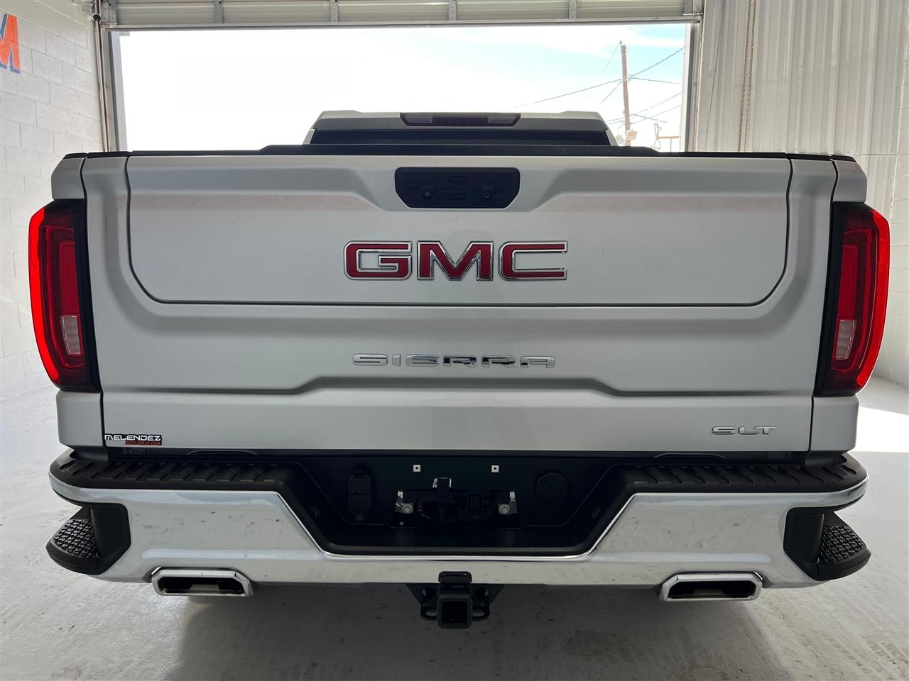 GMC Sierra 1500 SLT Crew Cab 4WD 2022