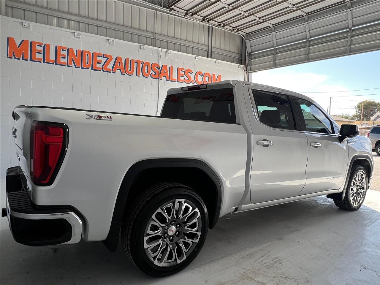 GMC Sierra 1500 SLT Crew Cab 4WD 2022