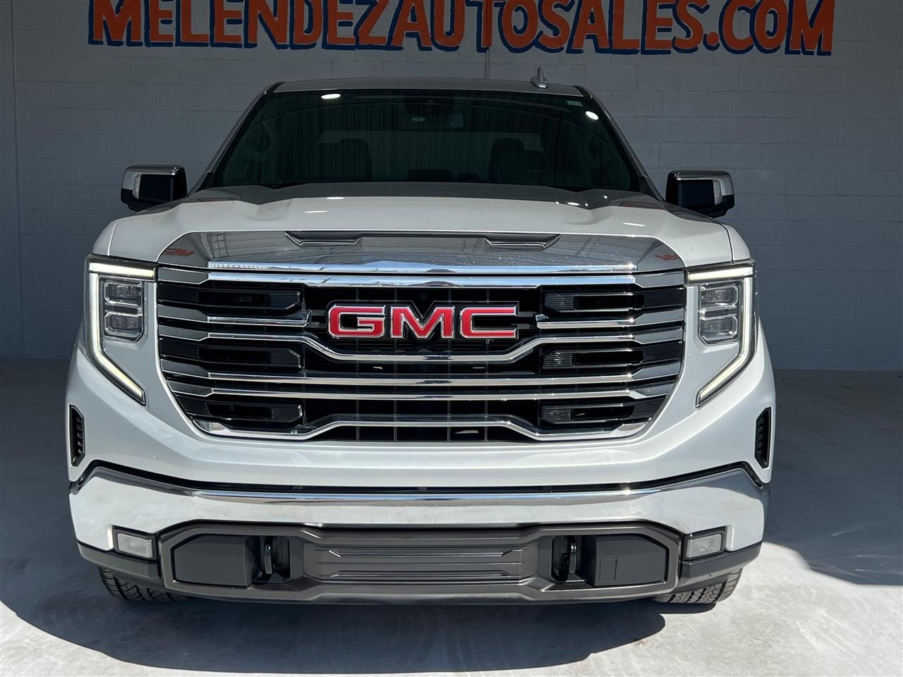 GMC Sierra 1500 SLT Crew Cab 4WD 2022