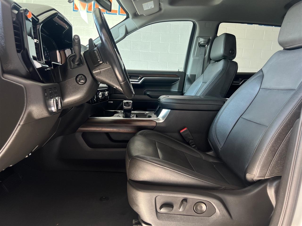 GMC Sierra 1500 SLT Crew Cab 4WD 2022