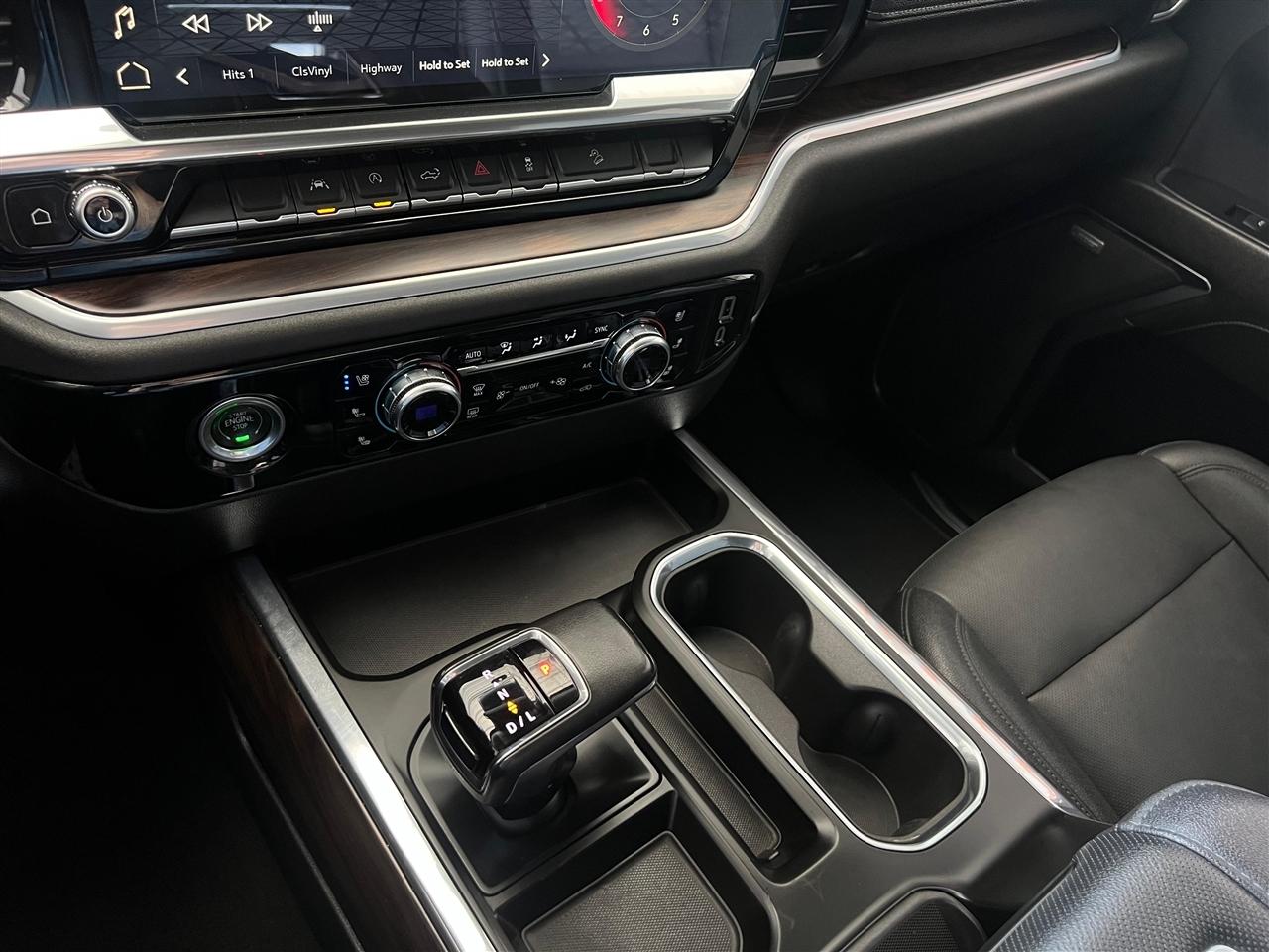 GMC Sierra 1500 SLT Crew Cab 4WD 2022
