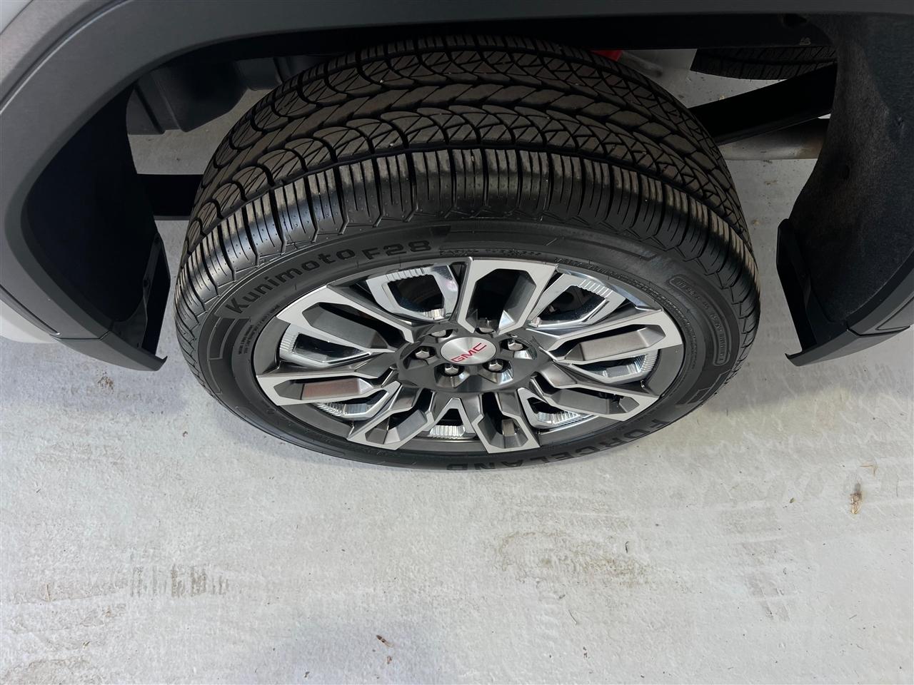 GMC Sierra 1500 SLT Crew Cab 4WD 2022