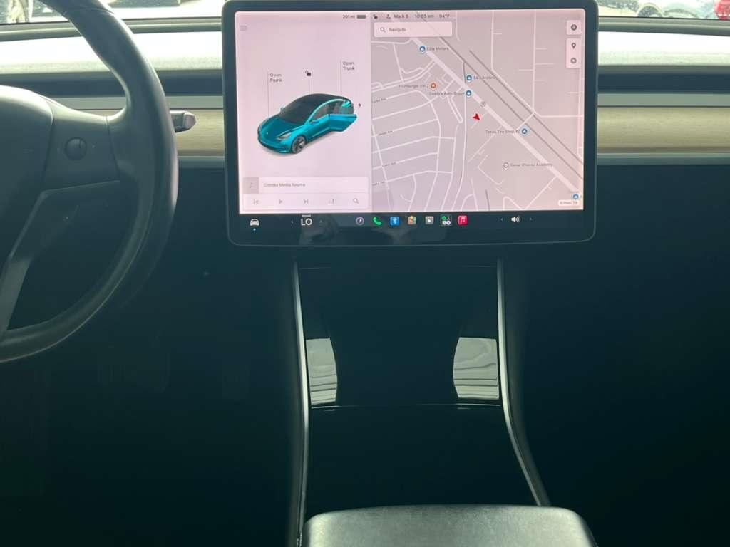 Tesla Model 3 Base 2018
