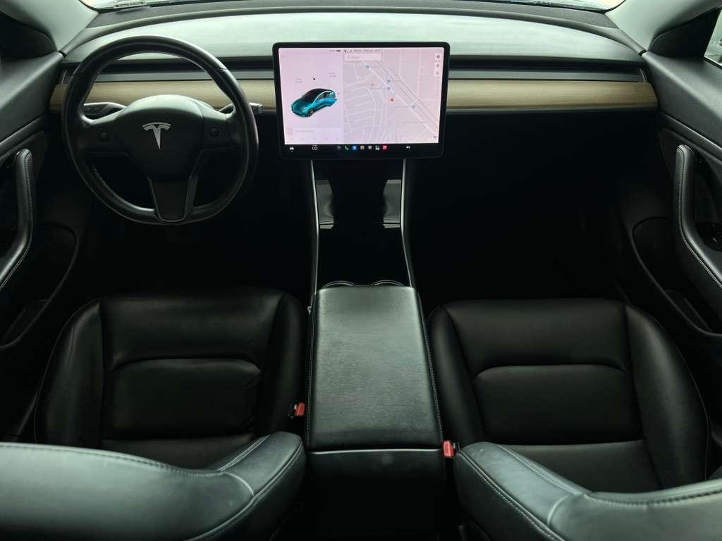 Tesla Model 3 Base 2018