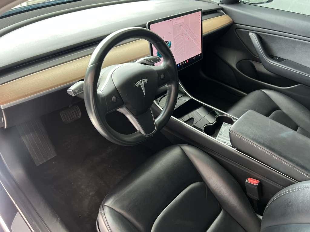 Tesla Model 3 Base 2018