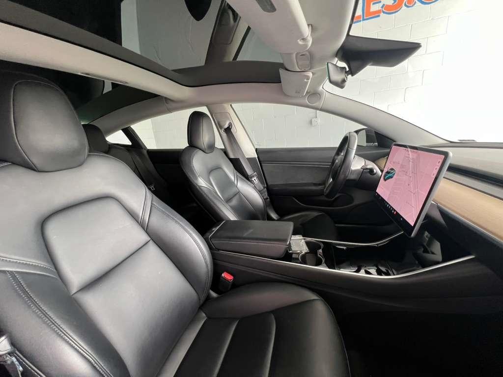 Tesla Model 3 Base 2018
