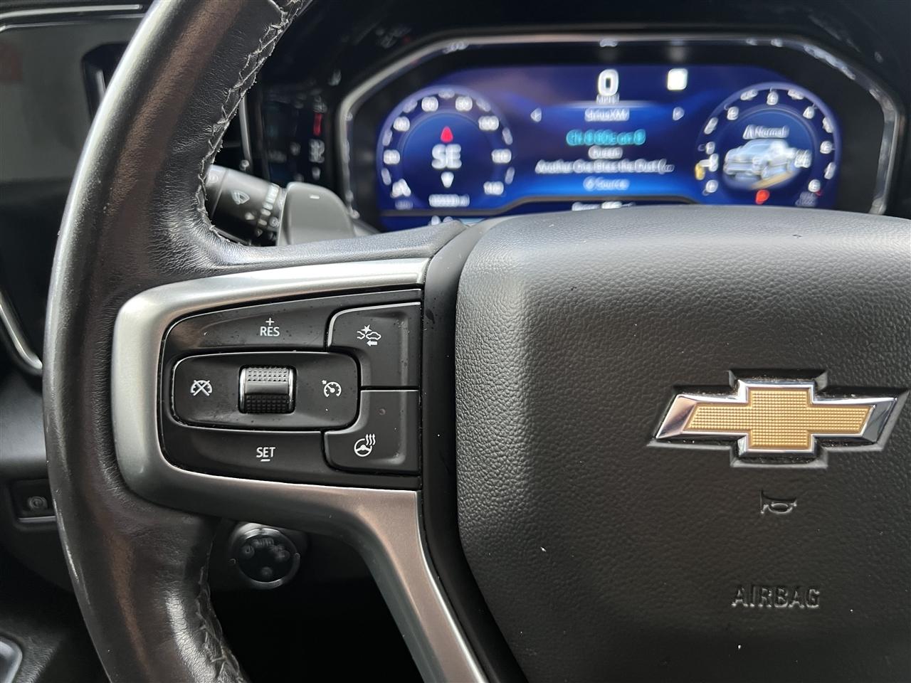 Chevrolet Silverado 1500 LT Crew Cab 4WD 2022