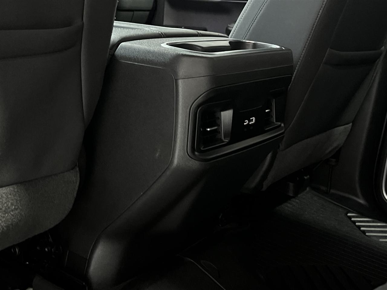 Chevrolet Silverado 1500 LT Crew Cab 4WD 2022