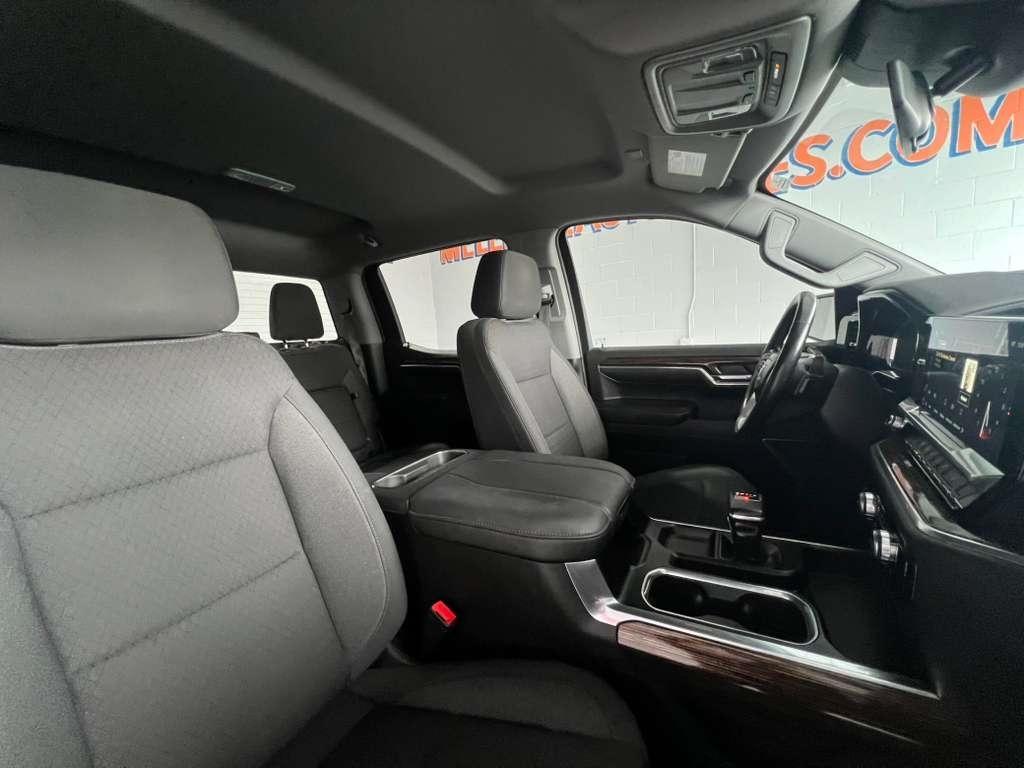 GMC Sierra 1500 Elevation Crew Cab 4WD 2023