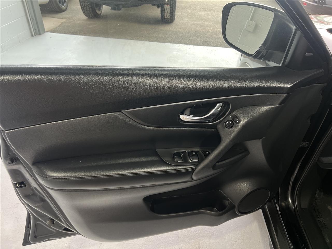 Nissan Rogue S AWD 2018