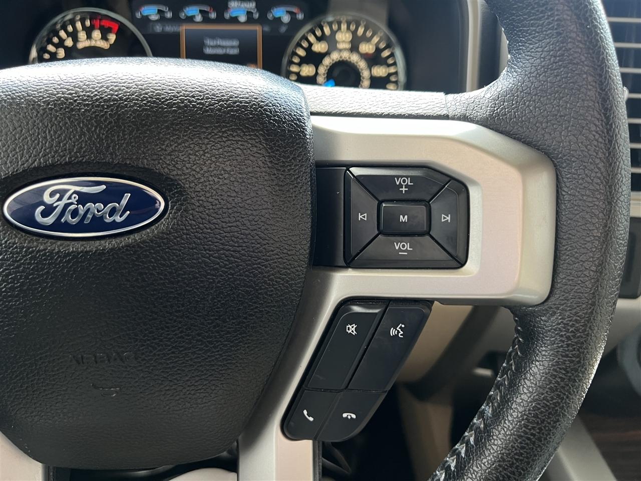 Ford F-150 Lariat SuperCrew 6.5-ft. Bed 4WD 2015