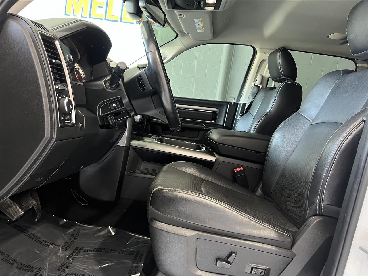 RAM 1500 Sport Crew Cab SWB 2WD 2017