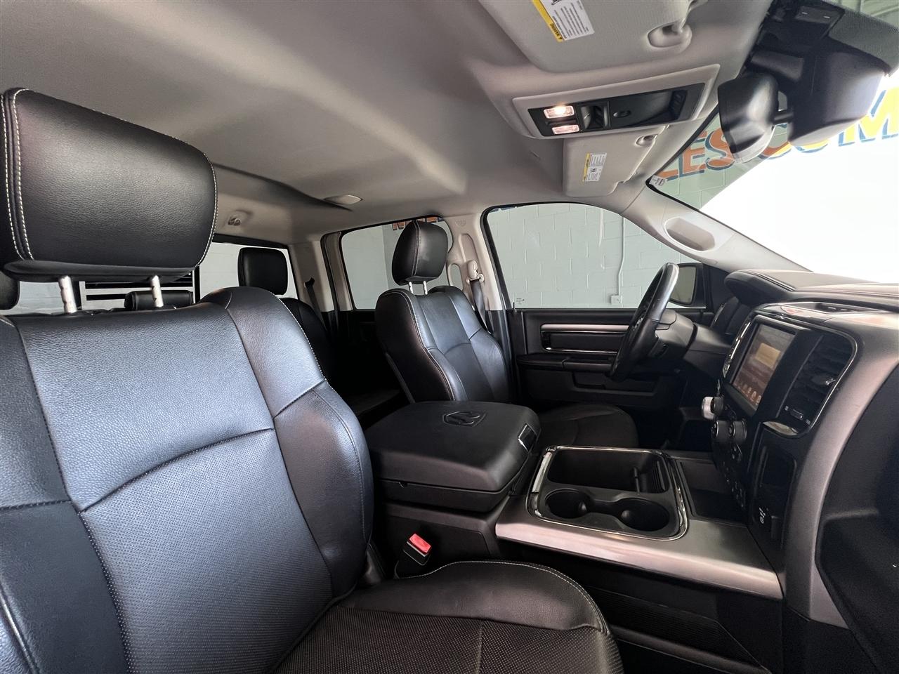 RAM 1500 Sport Crew Cab SWB 2WD 2017