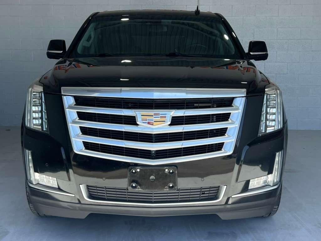 Cadillac Escalade Luxury 2WD 2018