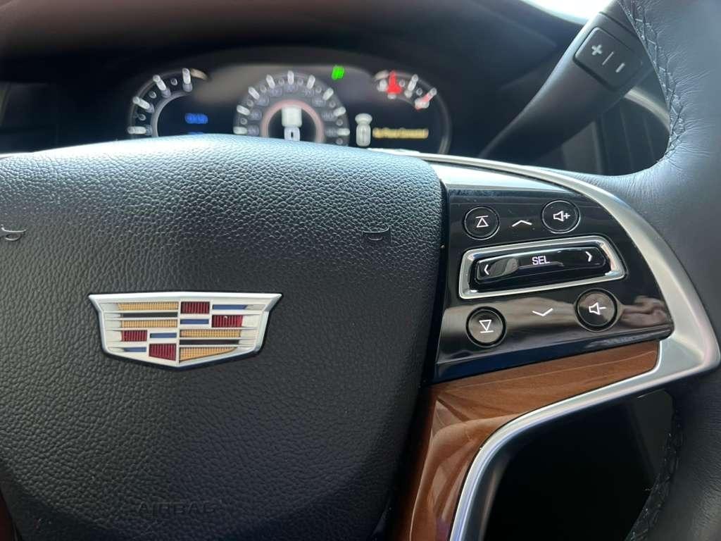 Cadillac Escalade Luxury 2WD 2018