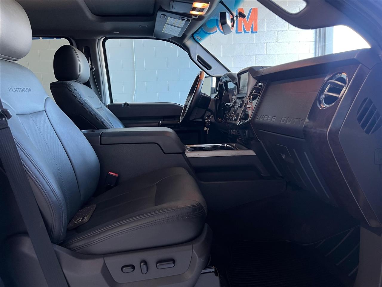 Ford F-250 SD Lariat Crew Cab 4WD 2016