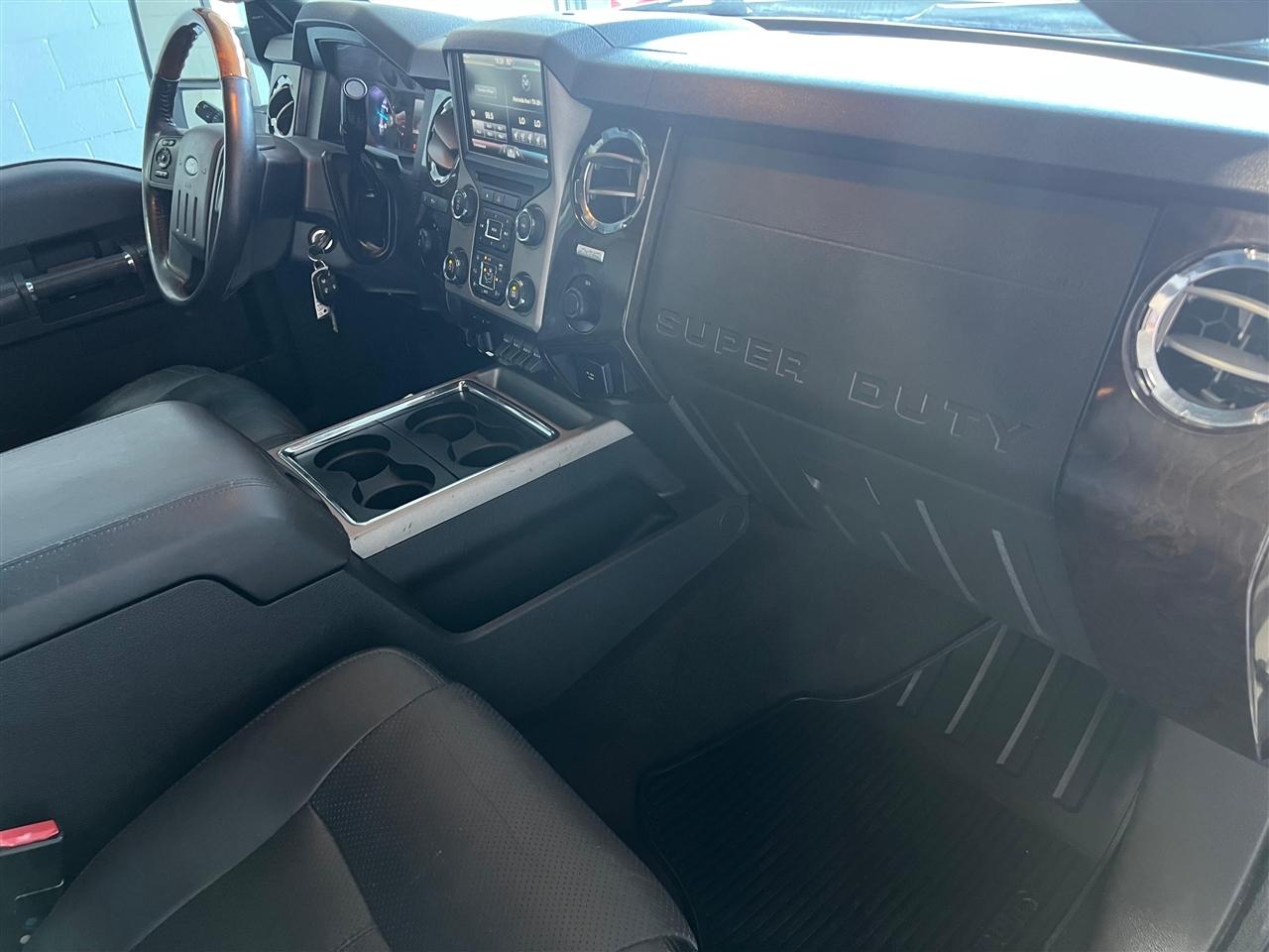 Ford F-250 SD Lariat Crew Cab 4WD 2016