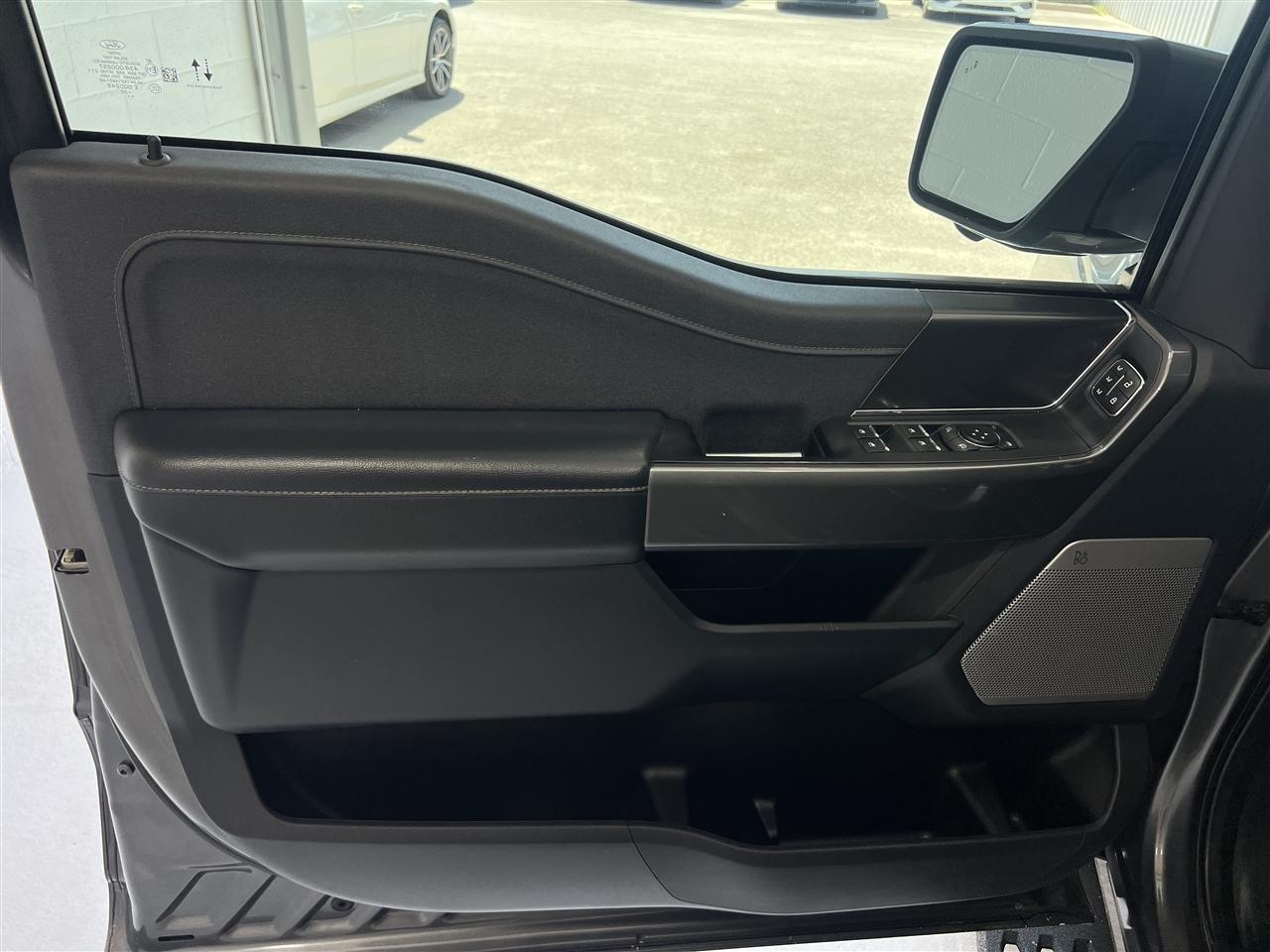 Ford F-150 XL SuperCrew 5.5-ft. Bed 4WD 2022