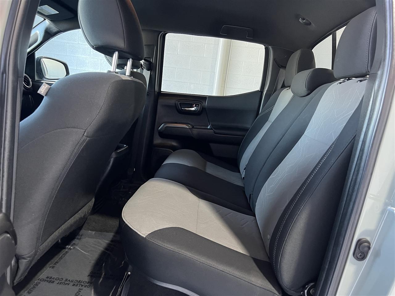 Toyota Tacoma SR5 Double Cab Long Bed V6 6AT 2WD 2022