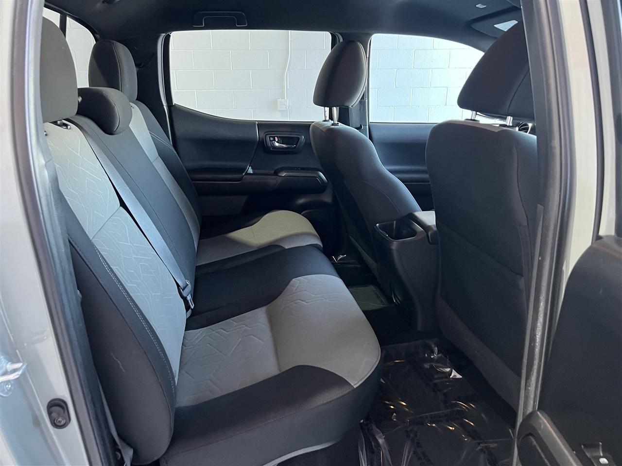 Toyota Tacoma SR5 Double Cab Long Bed V6 6AT 2WD 2022