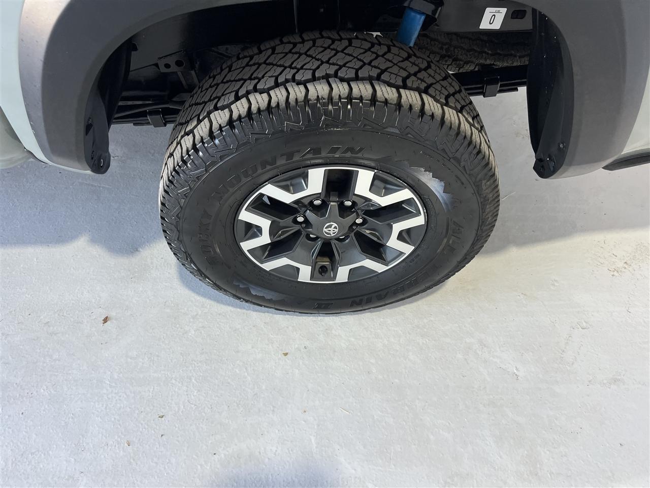Toyota Tacoma SR5 Double Cab Long Bed V6 6AT 2WD 2022