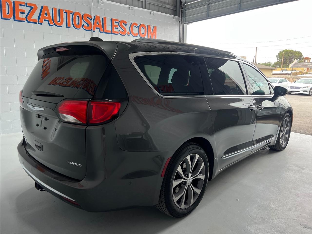 Chrysler Pacifica  2020