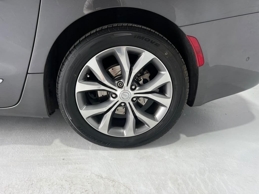 Chrysler Pacifica  2020